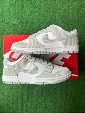 Nike Dunk Low Sneakers White & Light Grey Corduroy